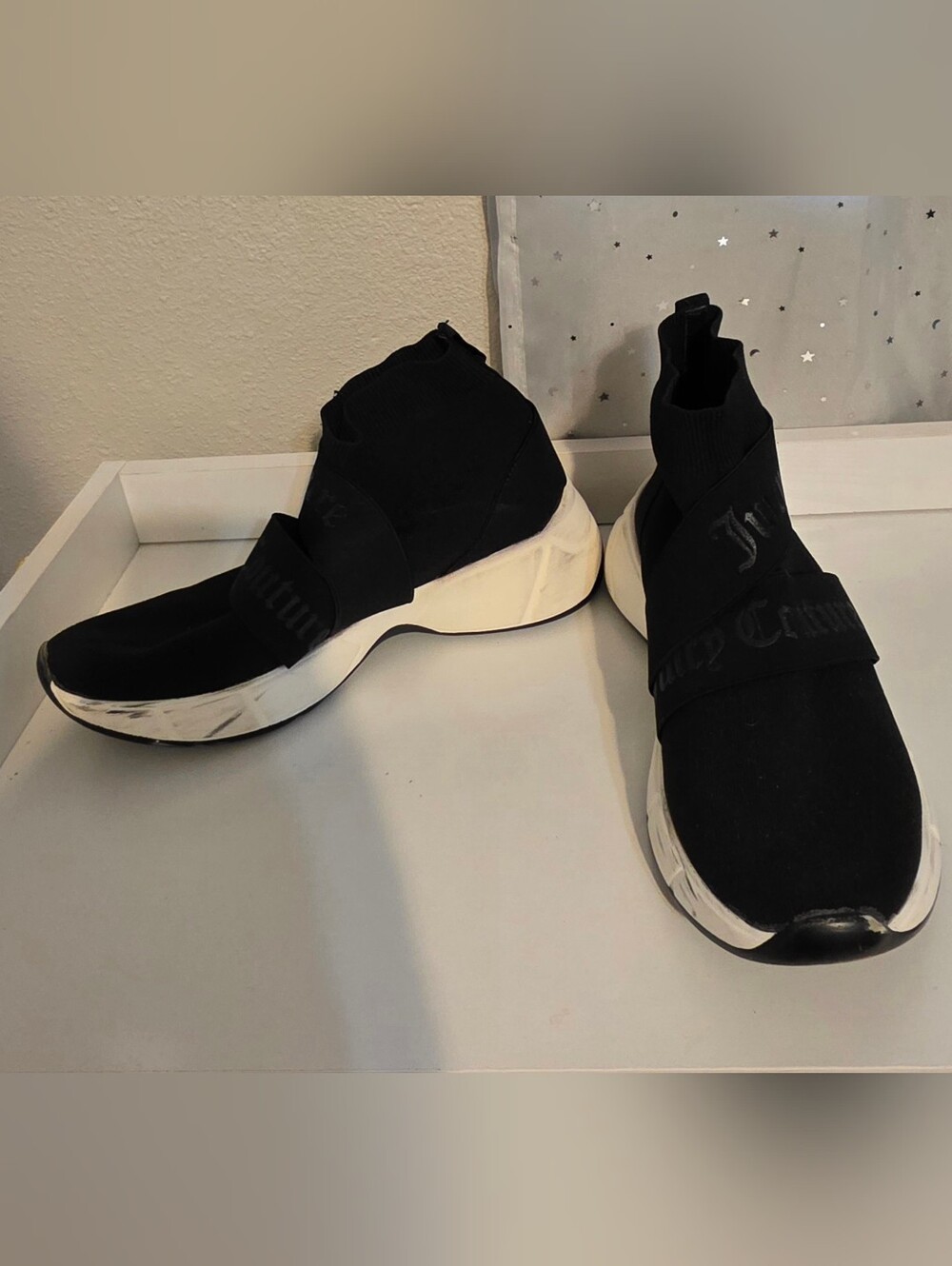 Juicy Couture Black Slip-On Knit Sneakers with White Sole Size 9